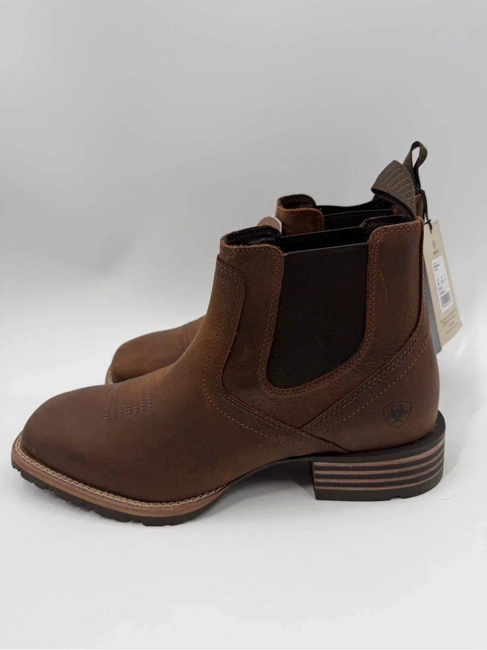NWT Ariat Hybrid Low Boy Old Earth Leather Boots